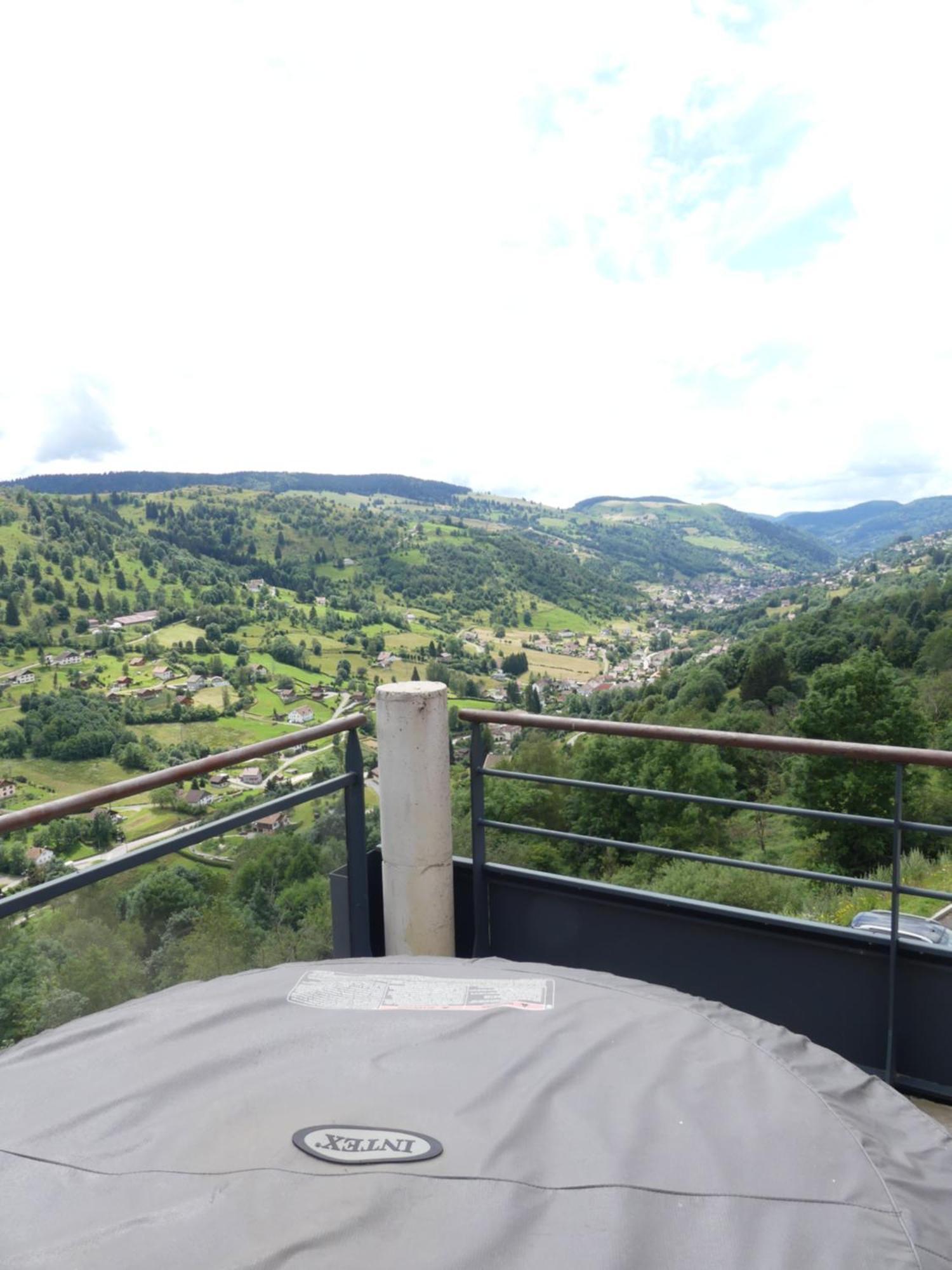 Le Massif - Appartement Au Sommet Avec Vue Panoramique La Bresse Exterior photo